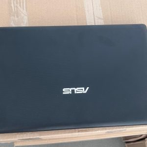 Лаптоп ASUS