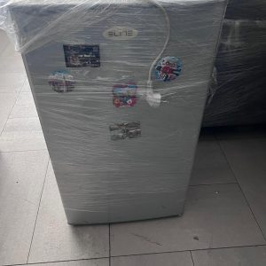 Малък хладилник Elite